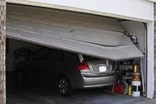 How to Handle a Damaged Garage Door