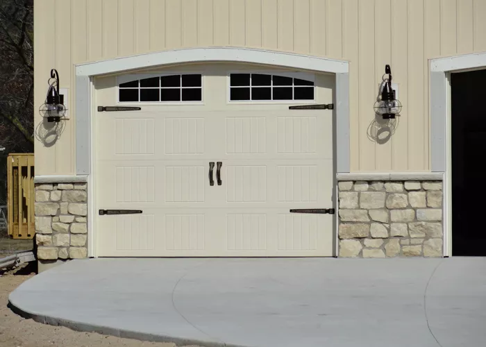 Wayne Dalton 9600 Sonoma panel style, custom decorative hardware, Arched Stockton
