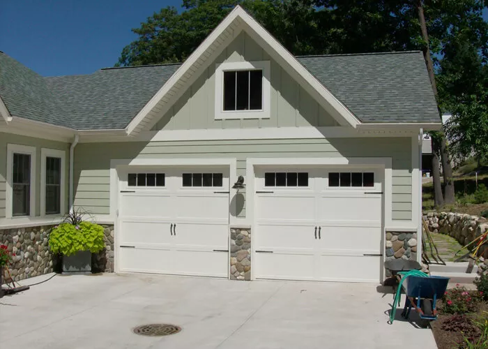 Wayne Dalton #9400, Westfield panel style with decorative hardware, Stockbridge